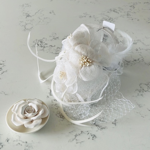 Modcloth by Jeanne Simmons Statement hair band main image 5